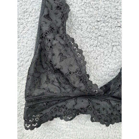 Victoria’s Secret body by victoria Bralette small - Picture 2 of 5